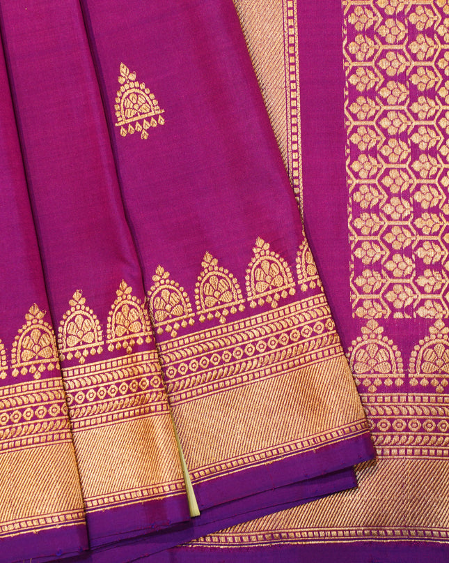 Banarasi Jhumka Butta A