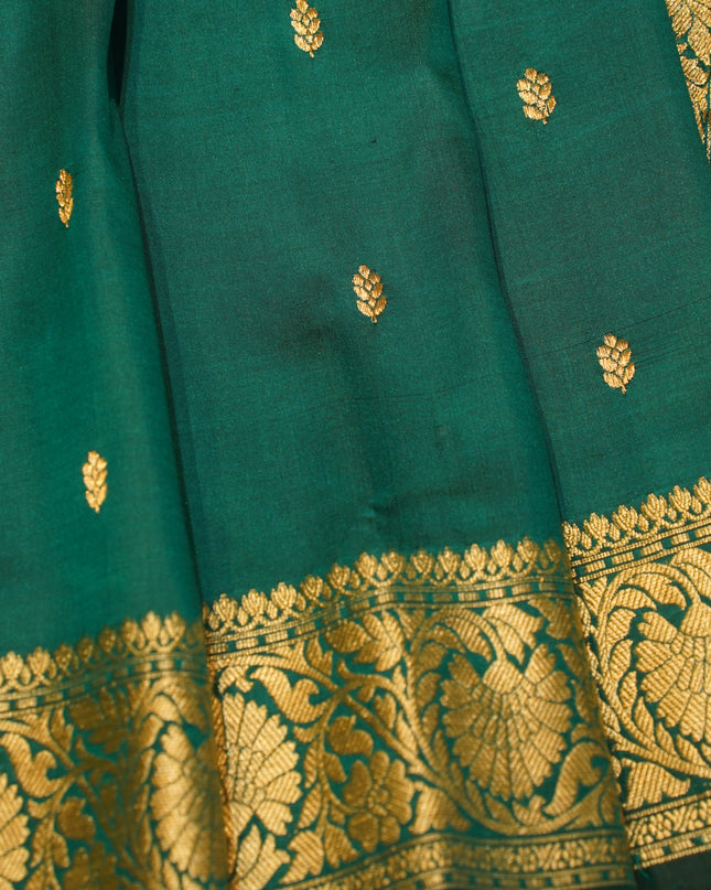 Small Border Banarasi B