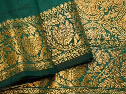 Small Border Banarasi B