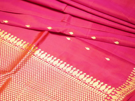 Small Border Banarasi Katan A