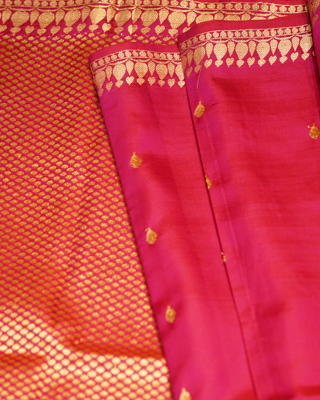 Small Border Banarasi Katan A